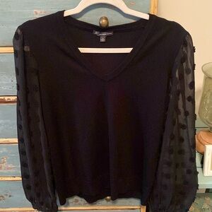 Adrianna Papell sz small black v- neck w/sheer long sleeves